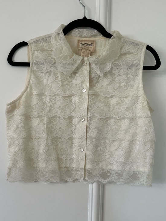 April Cornell Tops - Vintage Cream Lace Sleeveless Button-Up Top